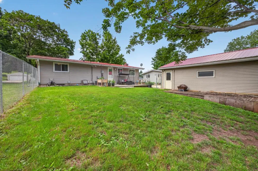 508 James Street NE Chatfield, MN 55923