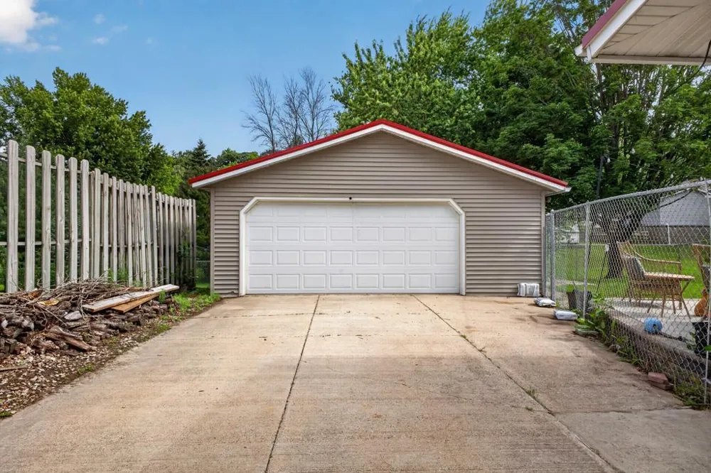 508 James Street NE Chatfield, MN 55923
