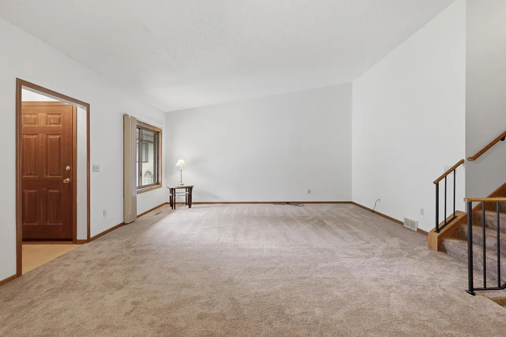 8564 134th Street W Apple Valley, MN 55124