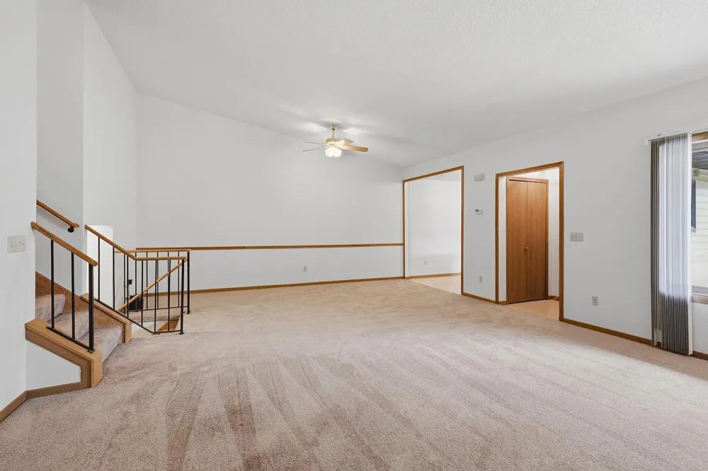 8564 134th Street W Apple Valley, MN 55124