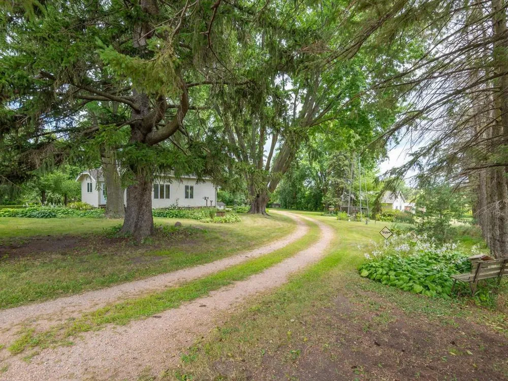4165 LeSueur Avenue New Prague, MN 56071