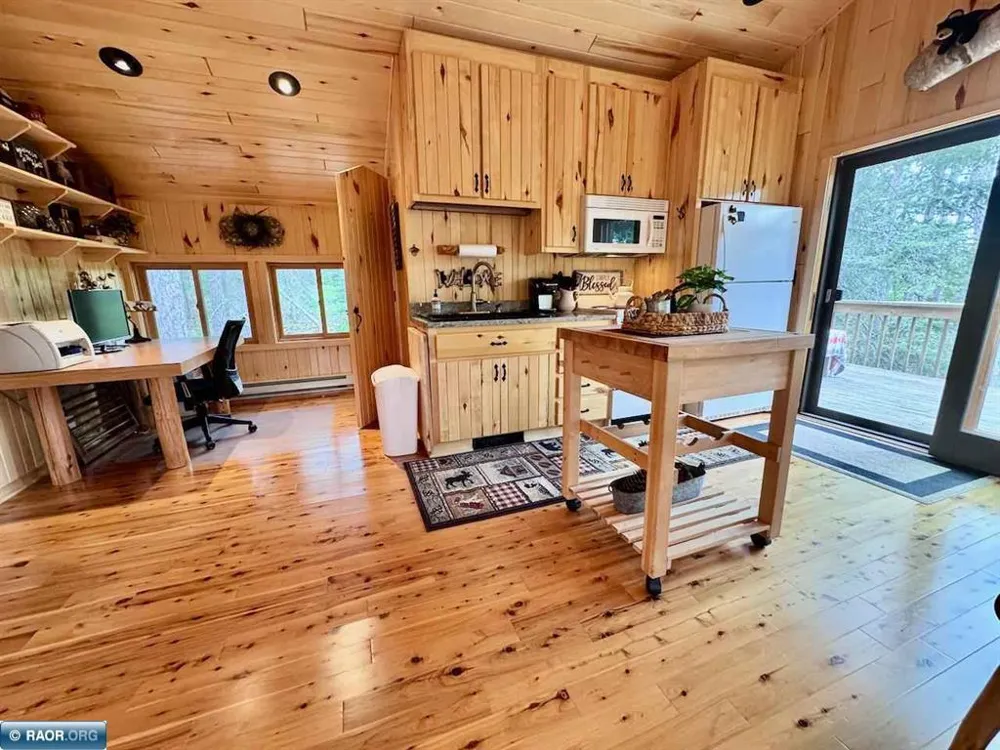 3069 Black Bay Road Cook, MN 55723
