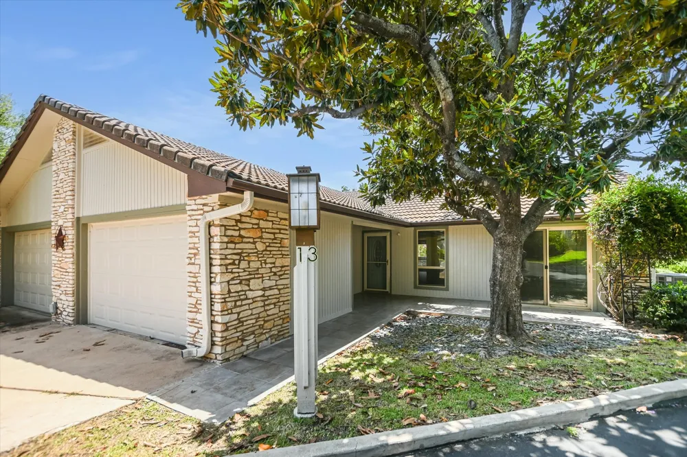104 Big Spur South #13 Horseshoe Bay, TX 78657