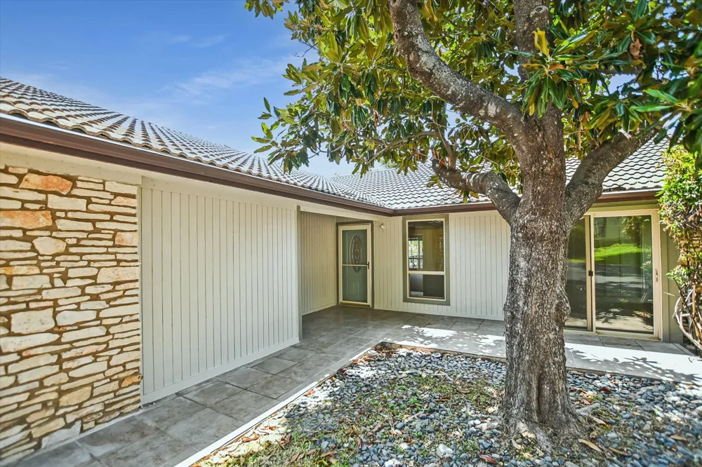 104 Big Spur South #13 Horseshoe Bay, TX 78657