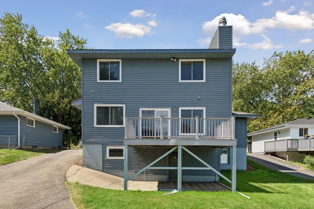 1528 Aquila Avenue Golden Valley, MN 55427