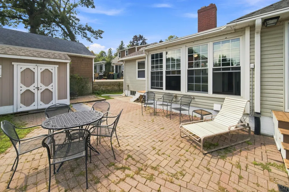 432 16th Ave SW Rochester, MN 55902