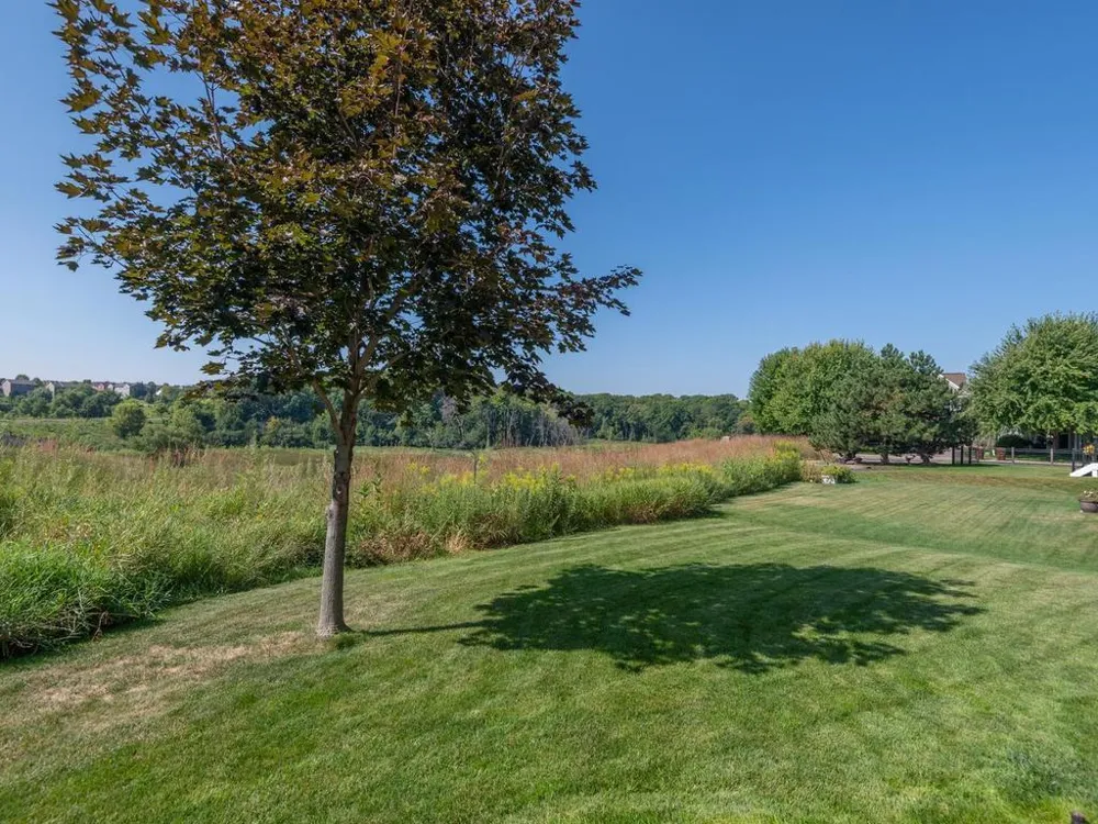 1511 Pembroke Pass Chanhassen, MN 55317