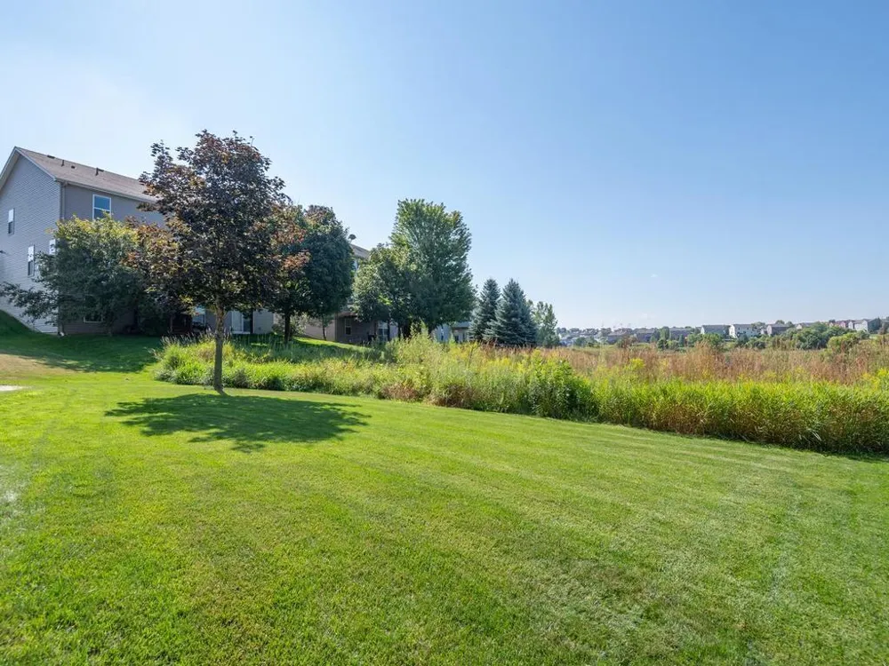 1511 Pembroke Pass Chanhassen, MN 55317