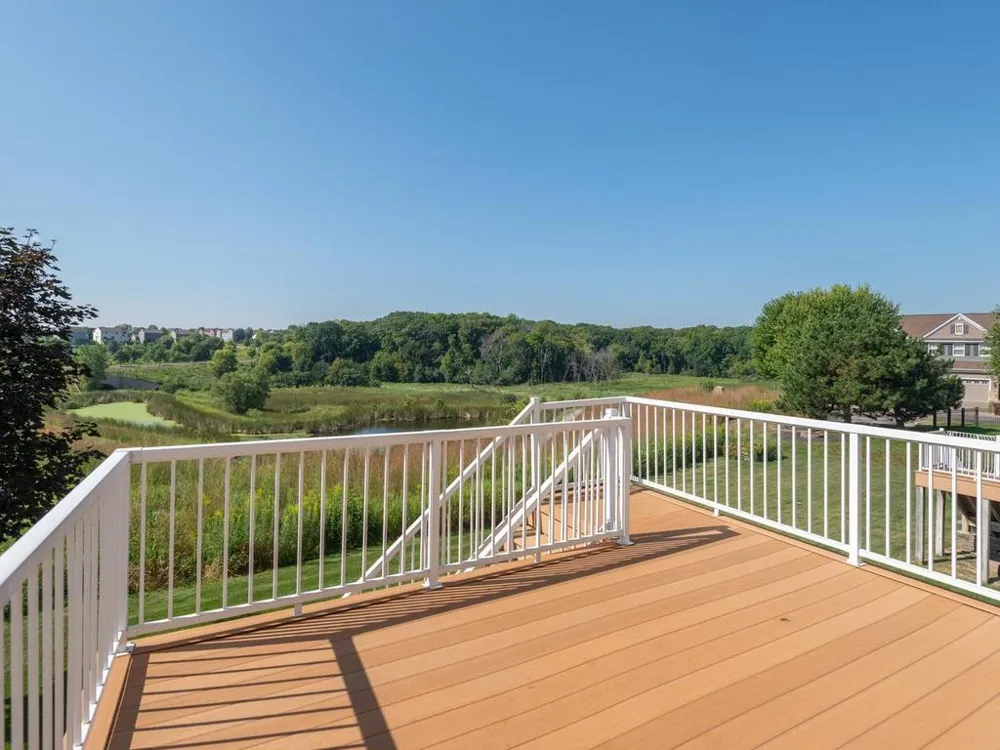 1511 Pembroke Pass Chanhassen, MN 55317