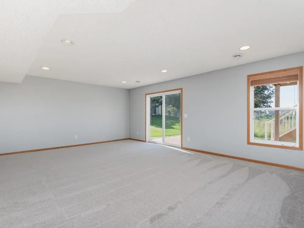 1511 Pembroke Pass Chanhassen, MN 55317