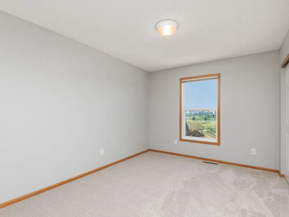 1511 Pembroke Pass Chanhassen, MN 55317