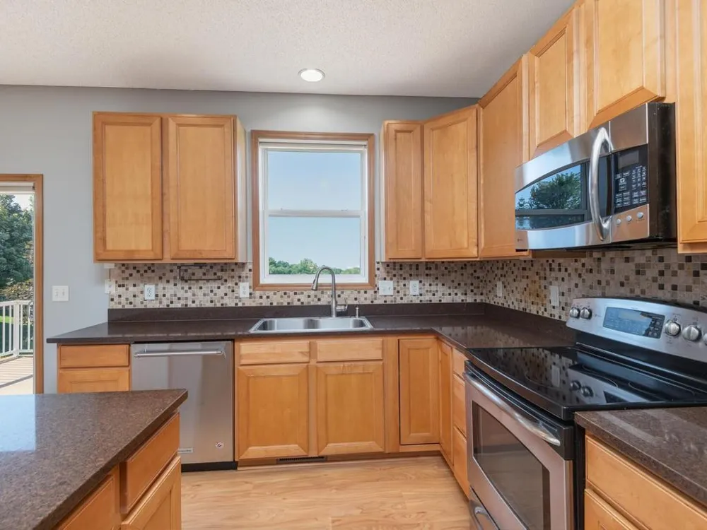 1511 Pembroke Pass Chanhassen, MN 55317