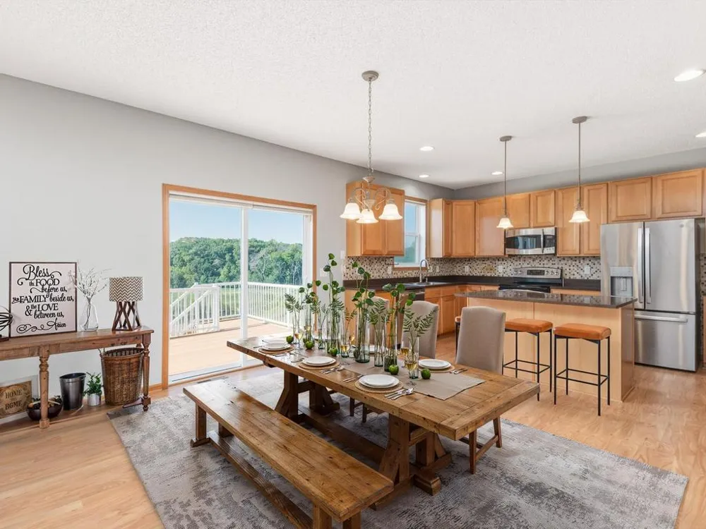 1511 Pembroke Pass Chanhassen, MN 55317
