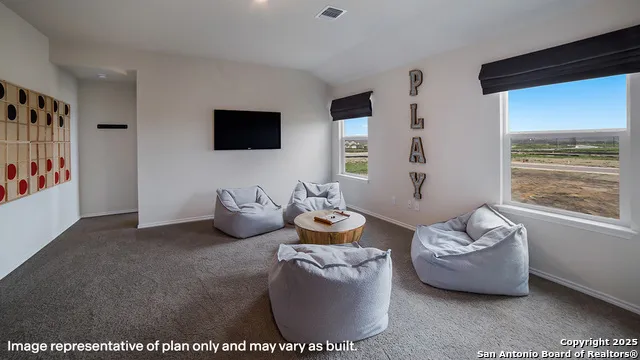 5803 Peacock Ore San Antonio, TX 78253