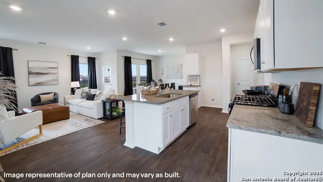 5803 Peacock Ore San Antonio, TX 78253