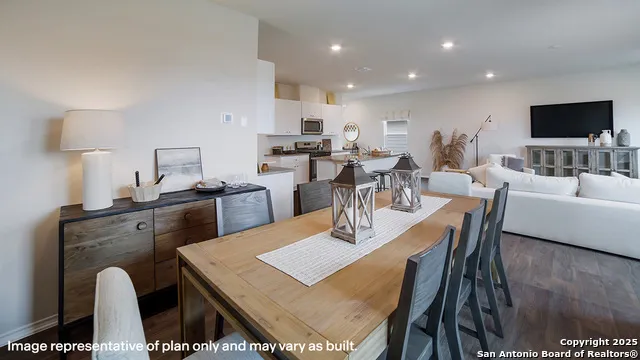 5803 Peacock Ore San Antonio, TX 78253