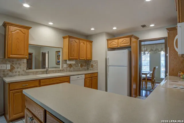 213 Fenwick Windcrest, TX 78239