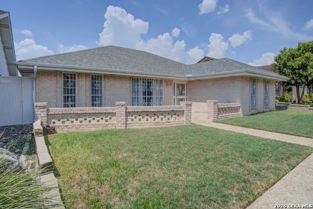 213 Fenwick Windcrest, TX 78239