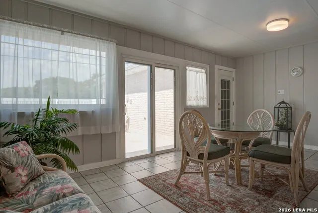 213 Fenwick Windcrest, TX 78239