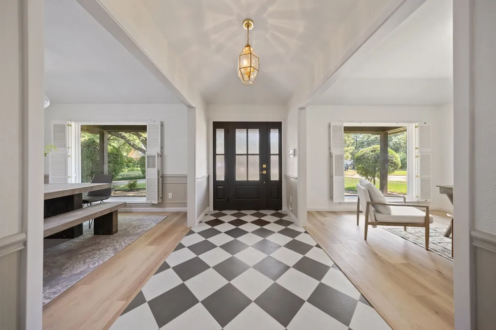 1615 Royal Mile Court Arlington, TX 76015