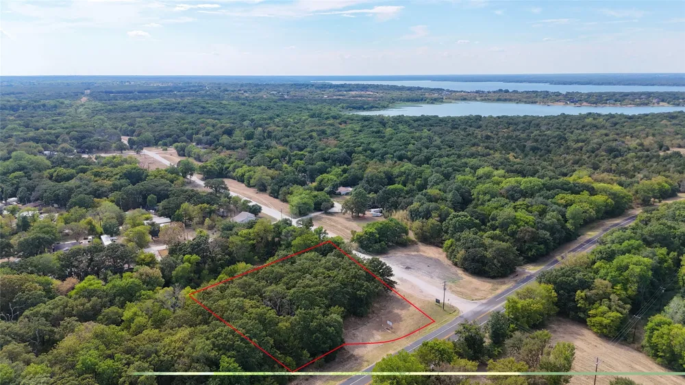 210 Vz County Road 3825 Wills Point, TX 75169