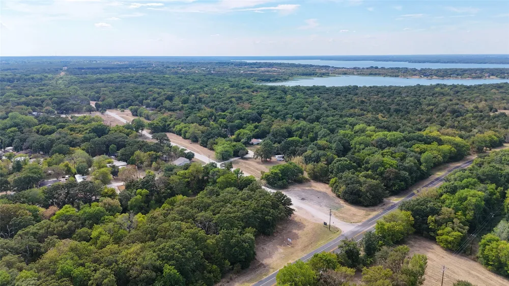 210 Vz County Road 3825 Wills Point, TX 75169