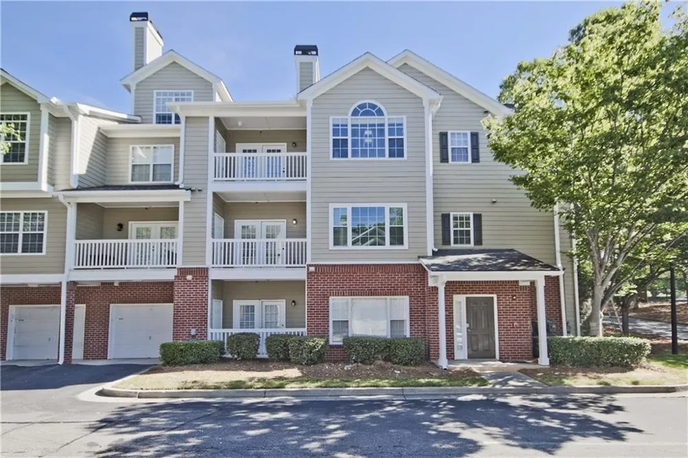 8102 WOODLAND LANE #8102 Alpharetta, GA 30009