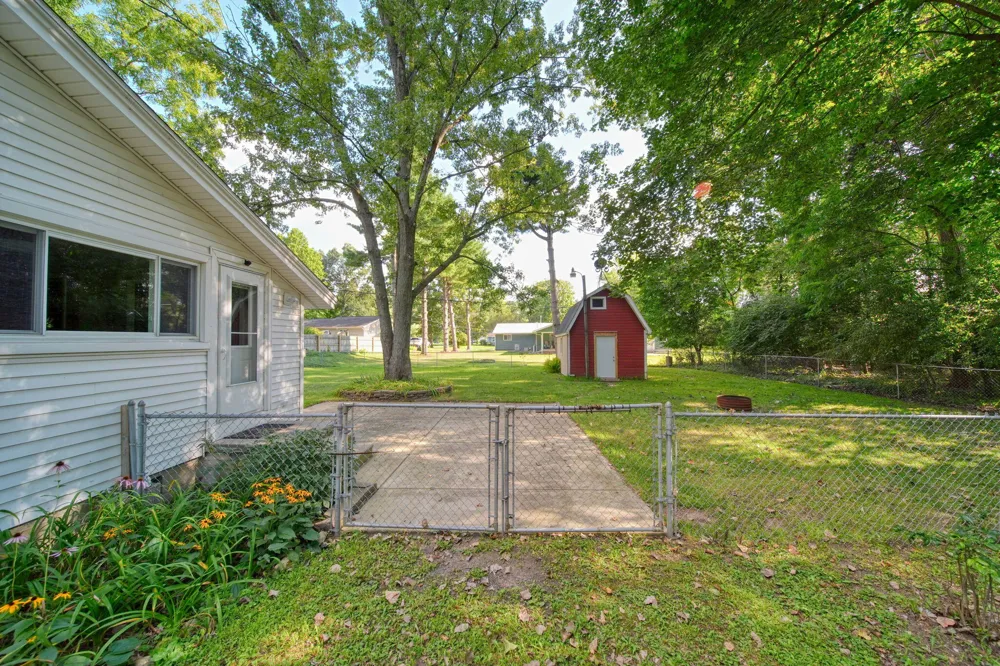 5329 Spring Arbor Road Jackson, MI 49201