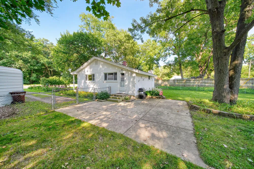 5329 Spring Arbor Road Jackson, MI 49201