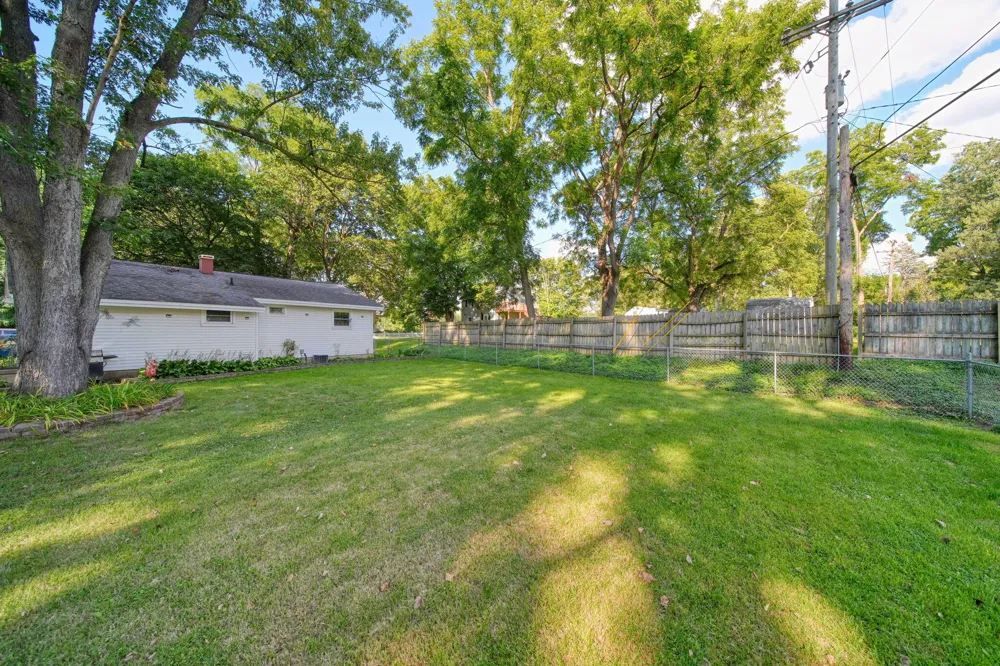 5329 Spring Arbor Road Jackson, MI 49201