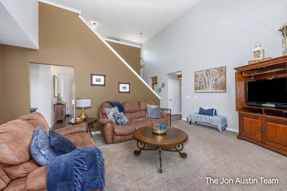 3461 Mason Ridge Drive NE Grand Rapids, MI 49525