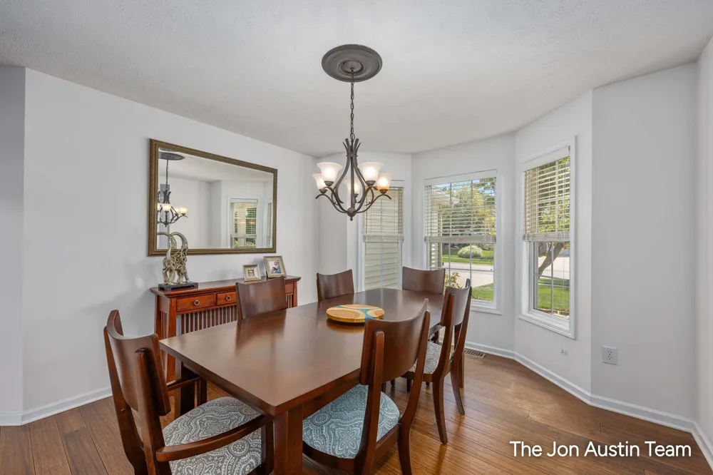3461 Mason Ridge Drive NE Grand Rapids, MI 49525