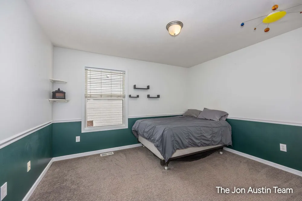 3461 Mason Ridge Drive NE Grand Rapids, MI 49525