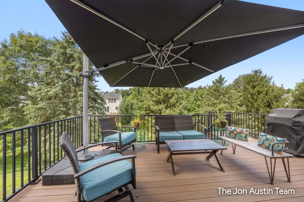 3461 Mason Ridge Drive NE Grand Rapids, MI 49525