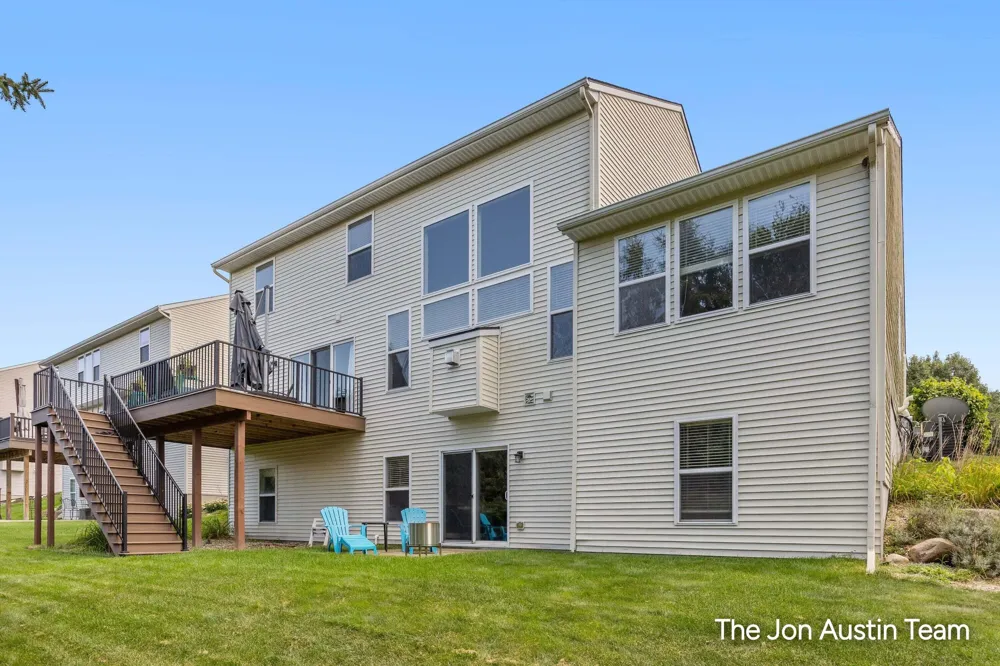 3461 Mason Ridge Drive NE Grand Rapids, MI 49525