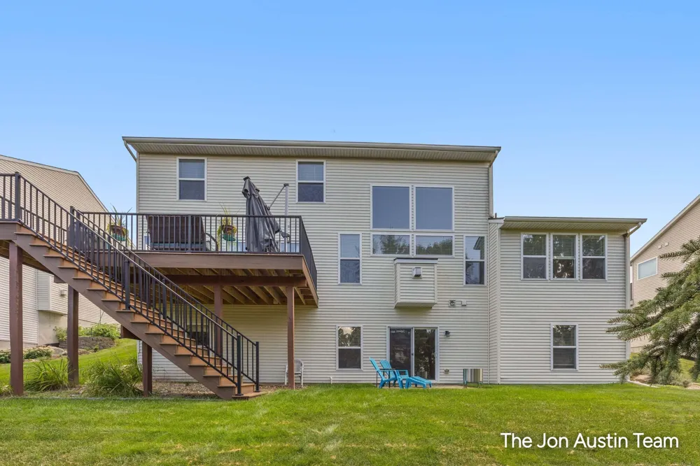 3461 Mason Ridge Drive NE Grand Rapids, MI 49525