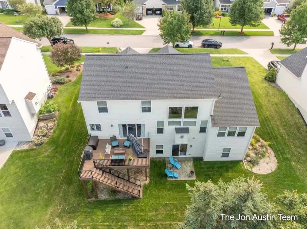 3461 Mason Ridge Drive NE Grand Rapids, MI 49525