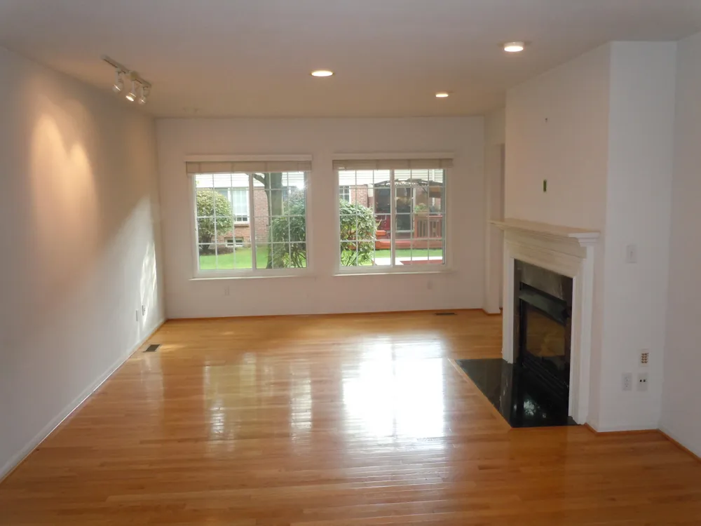 312 James Circle Royal Oak, MI 48067