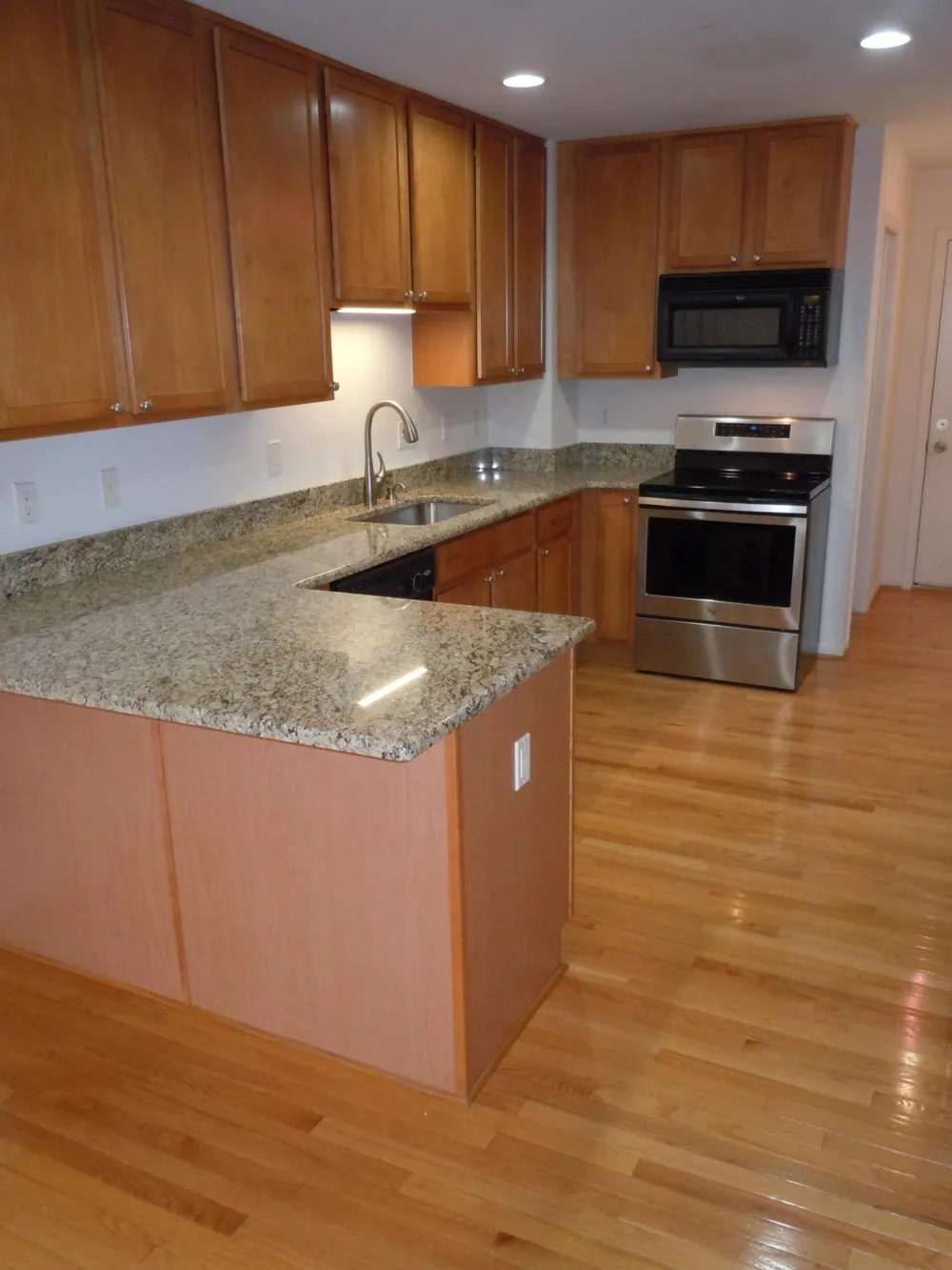 312 James Circle Royal Oak, MI 48067