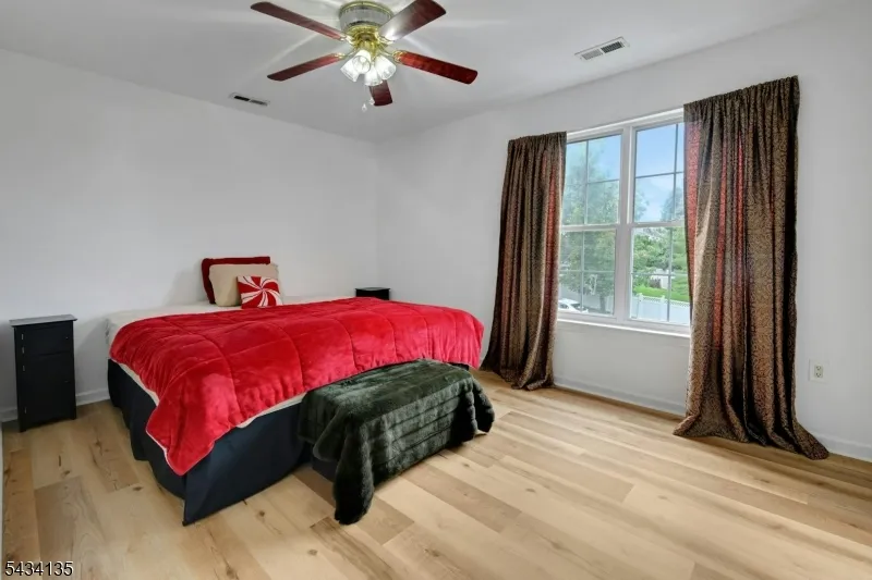 102 Black Oak Trail Jefferson, NJ 07849