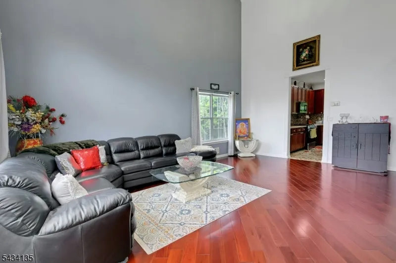 102 Black Oak Trail Jefferson, NJ 07849