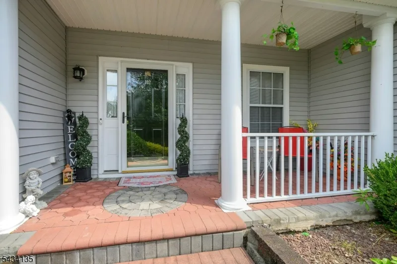 102 Black Oak Trail Jefferson, NJ 07849