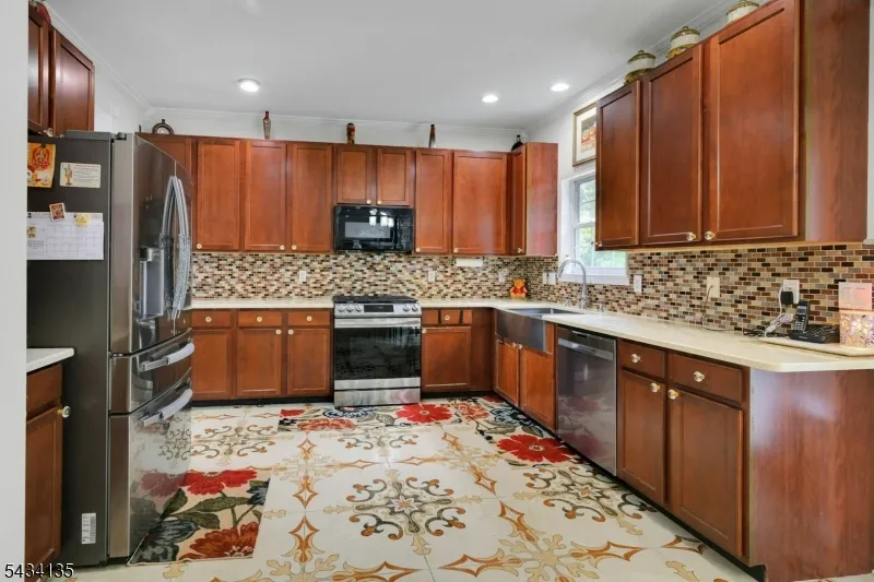 102 Black Oak Trail Jefferson, NJ 07849