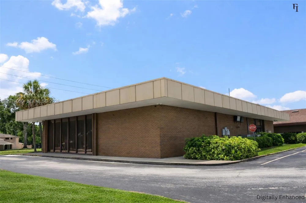 940 Deltona Blvd Deltona, FL 32725
