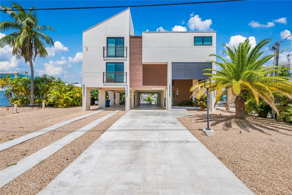 108 W Plaza Del Lago #108 Islamorada, FL 33036