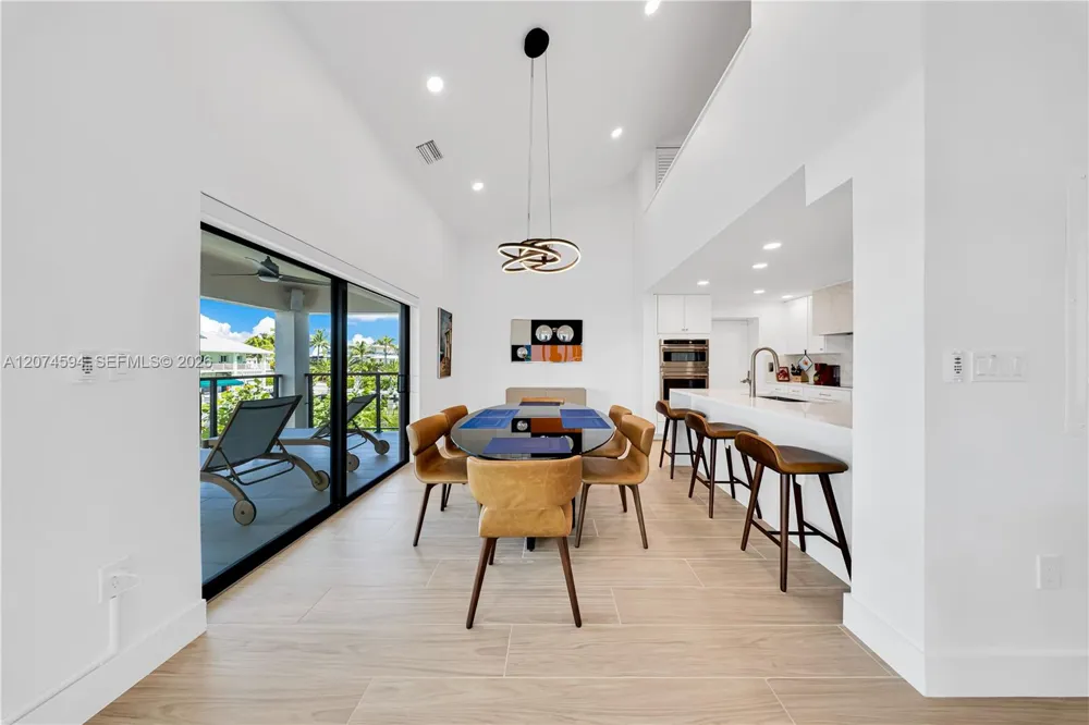 108 W Plaza Del Lago #108 Islamorada, FL 33036