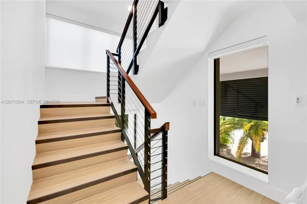108 W Plaza Del Lago #108 Islamorada, FL 33036