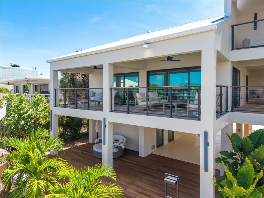 108 W Plaza Del Lago #108 Islamorada, FL 33036