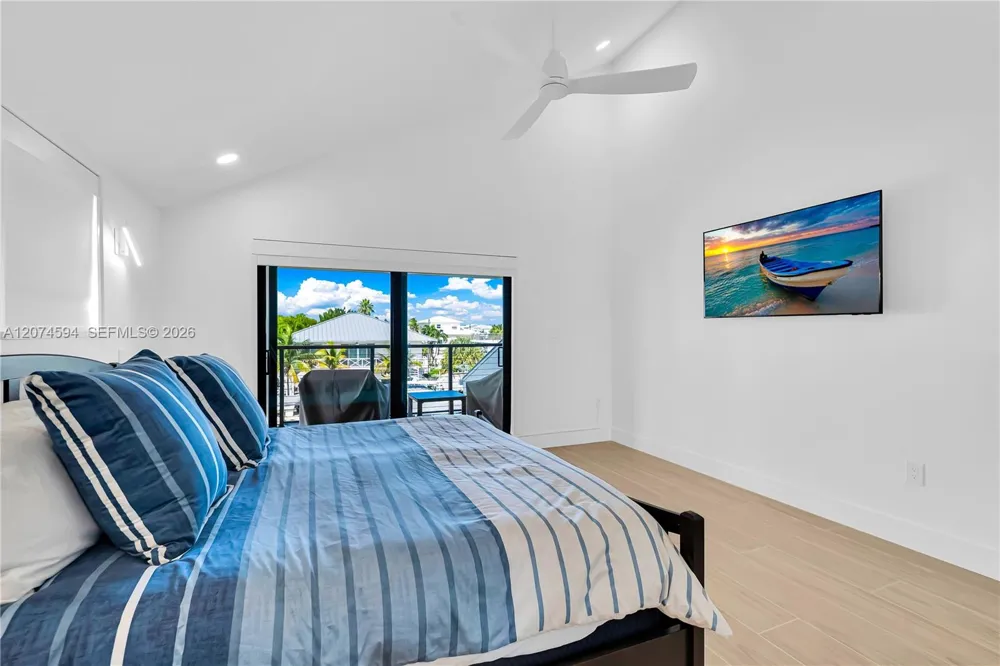 108 W Plaza Del Lago #108 Islamorada, FL 33036