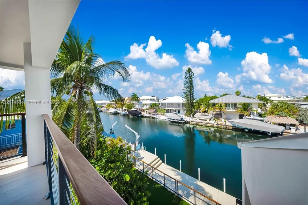 108 W Plaza Del Lago #108 Islamorada, FL 33036